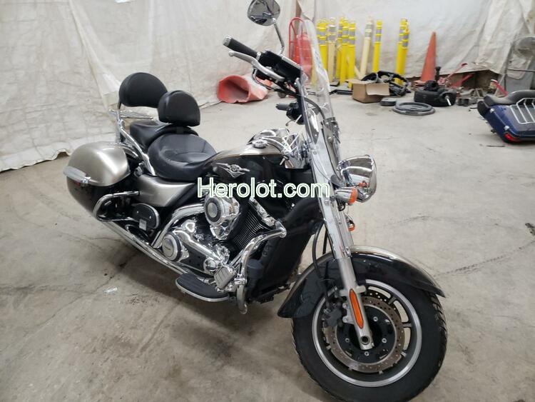 KAWASAKI VN1700 C 2013 two tone road/str gas  69545372 JKBVNRC1XDA013537 JKBVNRC1XDA013537 photo #1