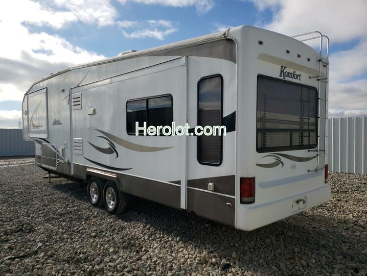 KOM TRAILER 2009 white    66901462 1K53KFR2X92034861 1K53KFR2X92034861 photo #4