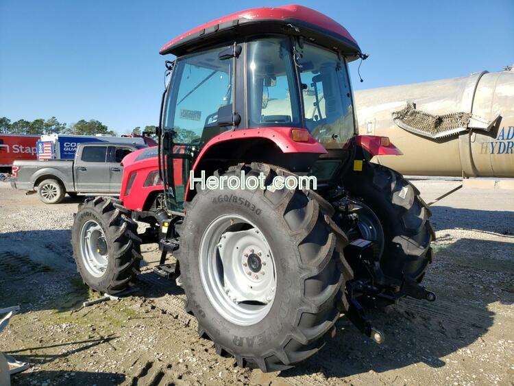 MAHINDRA AND MAHINDRA TRACTOR 2019 red    71665702 MR4C1152 MR4C1152 photo #4