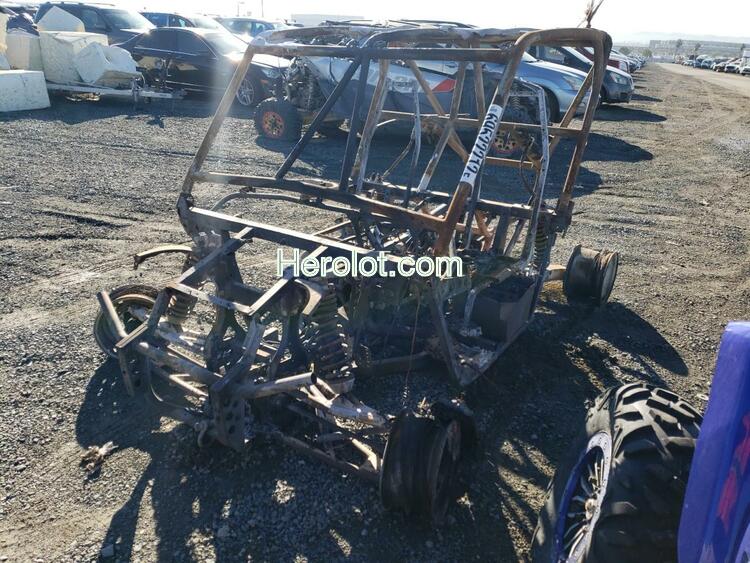 CAN-AM COMMANDER 2011 silver  gas  69522212 3JBKGCP16BJ000061 3JBKGCP16BJ000061 photo #3