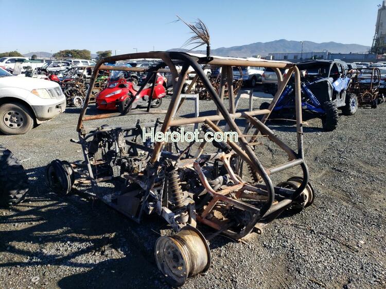 CAN-AM COMMANDER 2011 silver  gas  69522212 3JBKGCP16BJ000061 3JBKGCP16BJ000061 photo #4