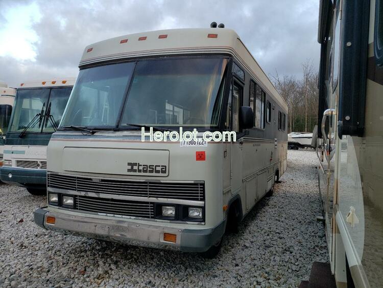 WINNEBAGO P30 1988 white  gas  71908122 1GBKP37W8J3308084 1GBKP37W8J3308084 photo #3