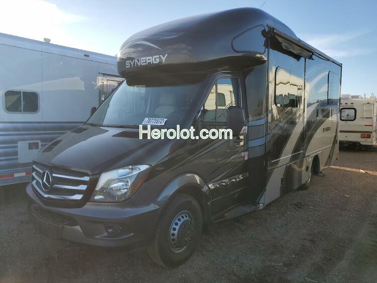 THMC MOTORHOME 2016 black  diesel  70775972 WDAPF4CC0G9684244 WDAPF4CC0G9684244 photo #3