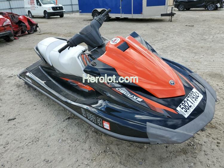 YAMAHA VX DELUXE 2017 two tone   YAMA1873I617 photo #1