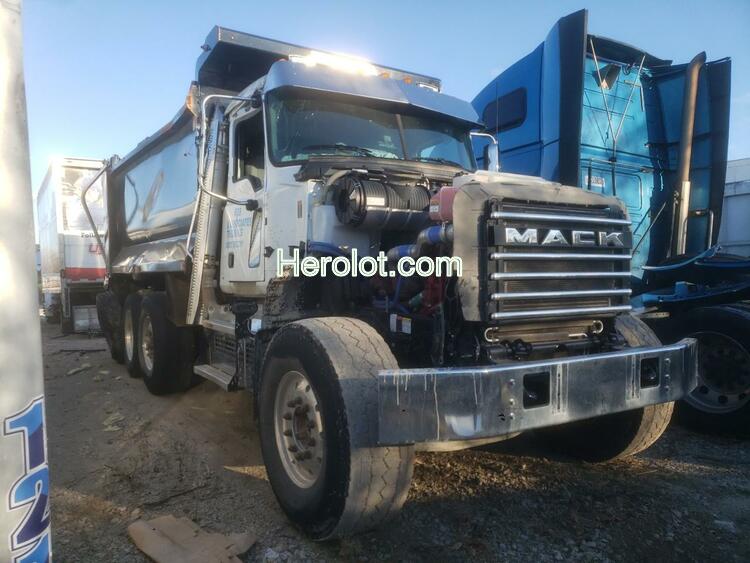 MACK GRANITE 2020 two tone  diesel  66356642 1M2GR4GC0LM014971 1M2GR4GC0LM014971 photo #1