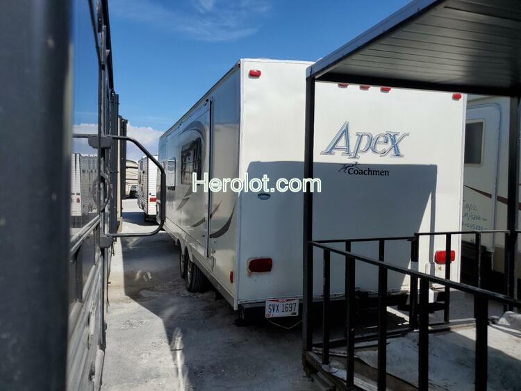 FRRV APEX 2013 white    64050552 5ZT2CXSB8DA002617 5ZT2CXSB8DA002617 photo #4