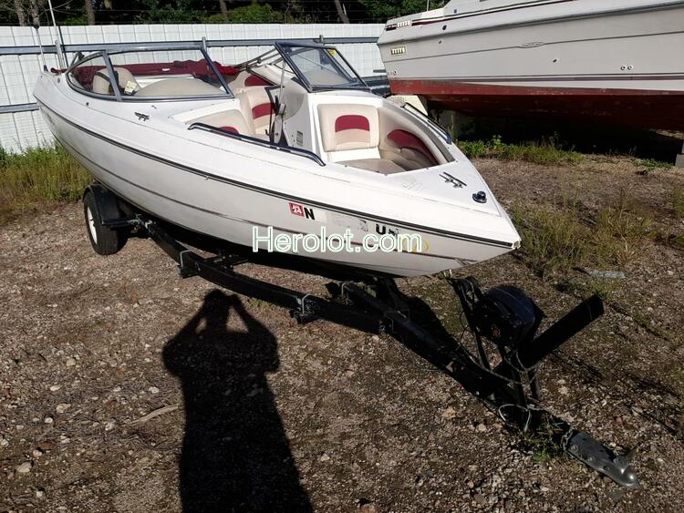 STIN BOAT 2000 white    58655092 PNYUSED2K900 PNYUSED2K900 photo #1