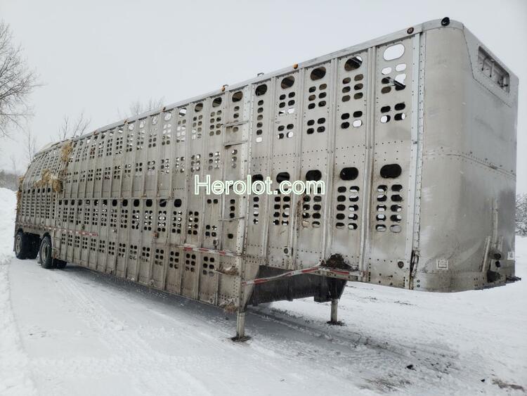 WILSON CATTLE TRL 2022 gray    71048632 1W1UCS2K8BD539888 1W1UCS2K8BD539888 photo #1