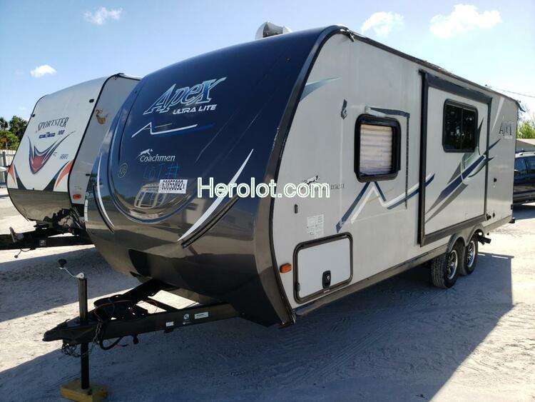 COACH RV TRAILER 2018 silver    63855892 5ZT2CXLB5JF013653 5ZT2CXLB5JF013653 photo #3