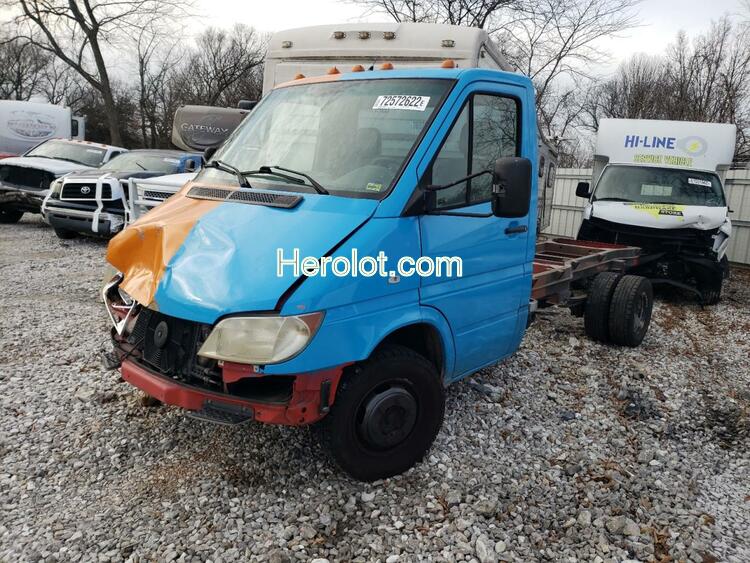 SPRINTER 3500 SPRIN 2004 two tone chassis diesel  72572622 WD1PD443945629332 WD1PD443945629332 photo #3