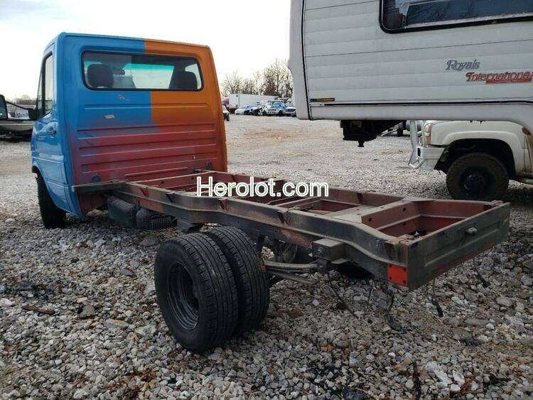 SPRINTER 3500 SPRIN 2004 two tone chassis diesel  72572622 WD1PD443945629332 WD1PD443945629332 photo #4