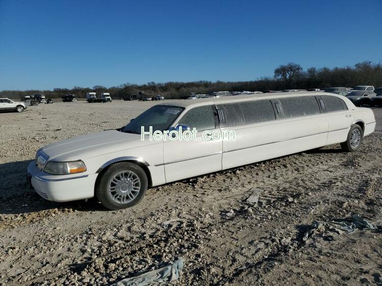 LINCOLN TOWN CAR E 2005 white limousin gas  73135822 1L1FM88W75Y646082 1L1FM88W75Y646082 photo #1