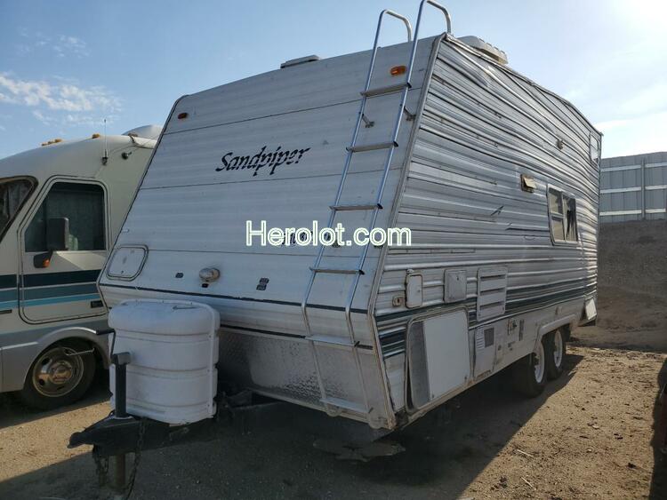 SAND TRAILER 2002 white    56160812 4X4TSAW222C014421 4X4TSAW222C014421 photo #3