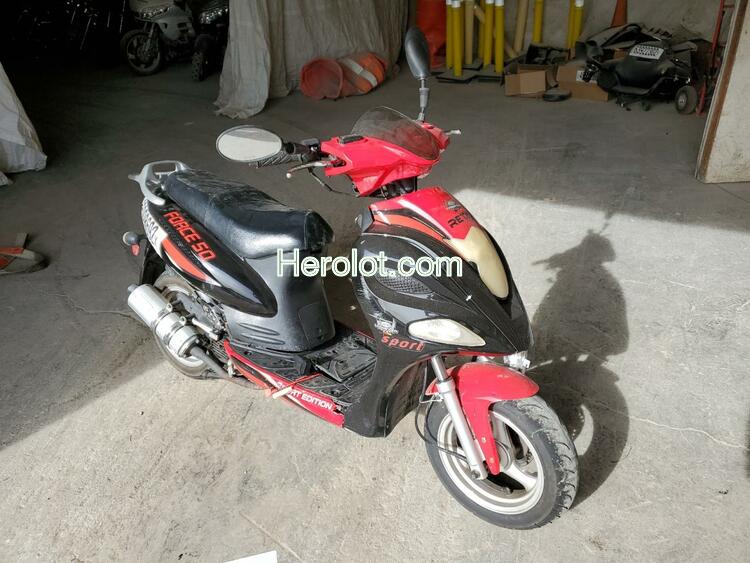 YNGF SCOOTER 2018 red    66998692 LL0TCAPXXJY480408 LL0TCAPXXJY480408 photo #1