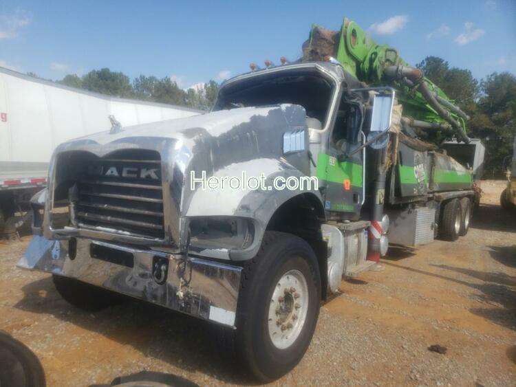 MACK GRANITE 2019 two tone  diesel  62042432 1M2GR2RC6KM001111 1M2GR2RC6KM001111 photo #3