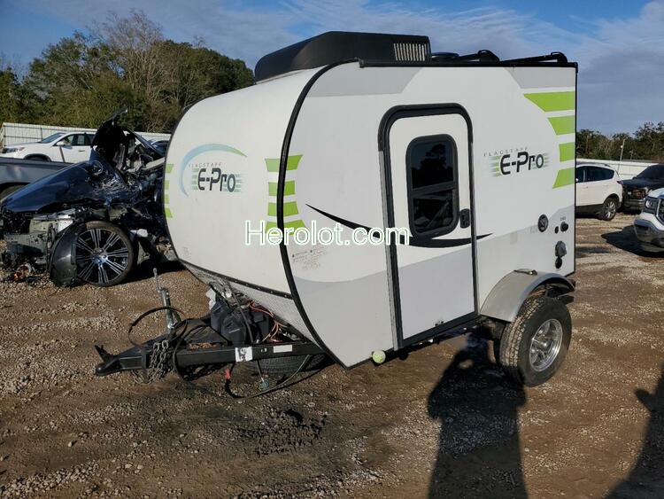 FVFG TRAILER 2017 white    72313582 4X4TFL218HD001091 4X4TFL218HD001091 photo #3