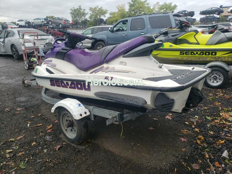 BOMBARDIER SEADOO 2003 two tone    60745492 ZZN01499J203 ZZN01499J203 photo #4