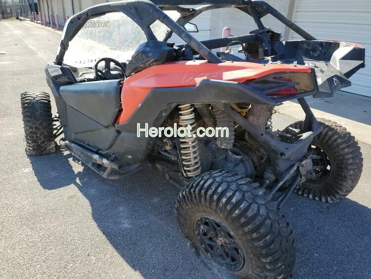 CAN-AM MAVERICK 2020 black  gas  38123853 3JBVGAW40LK000033 3JBVGAW40LK000033 photo #4