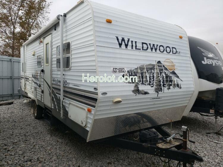 WIWD TRAVEL 2007 white    63716952 4X4TWDB247A240720 4X4TWDB247A240720 photo #1