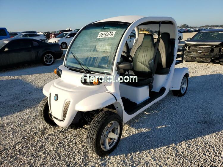 GEM GOLF CART 2015 white sedan 4d electric  36755473 52CG4AGA9F0013243 52CG4AGA9F0013243 photo #3