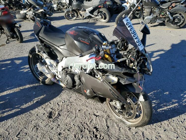 APRILIA RSV4 1100 2019 black    66436342 ZD4KEUA08KS000257 ZD4KEUA08KS000257 photo #1