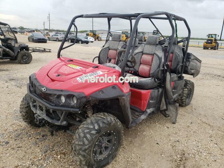 MAHINDRA AND MAHINDRA XTV 2017 red    55868852 A7MCM9ARCHB006069 A7MCM9ARCHB006069 photo #3