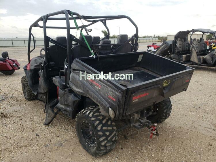 MAHINDRA AND MAHINDRA XTV 2017 red    55868852 A7MCM9ARCHB006069 A7MCM9ARCHB006069 photo #4