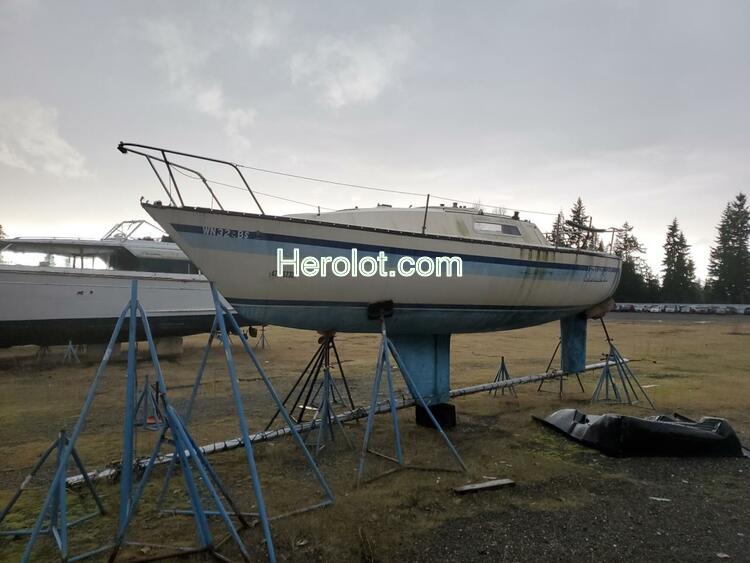 BOAT SAILBOAT 1979 white   CLKL0097M79K photo #3