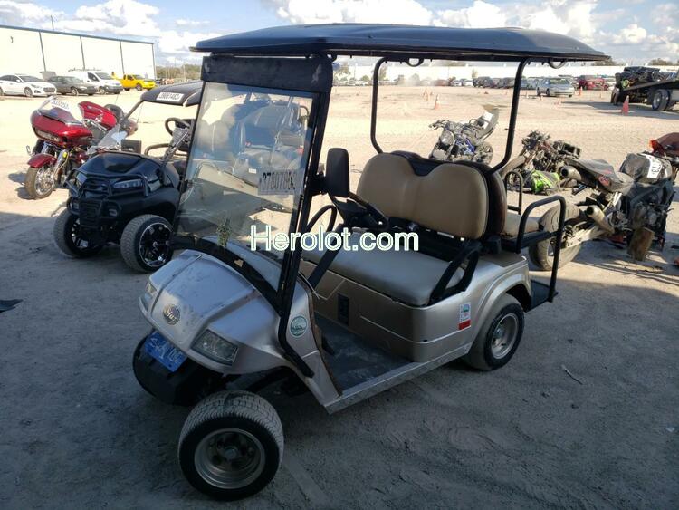 STARCRAFT GOLF CART 2010 cream    37807803 1J9G3802XAG342185 1J9G3802XAG342185 photo #3