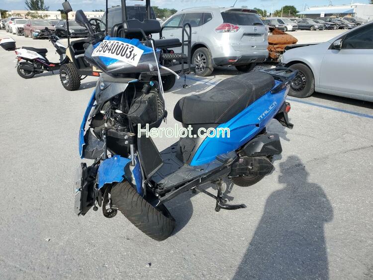 YNGF SCOOTER 2022 blue    39640003 LL0TCKPSXNG000194 LL0TCKPSXNG000194 photo #3