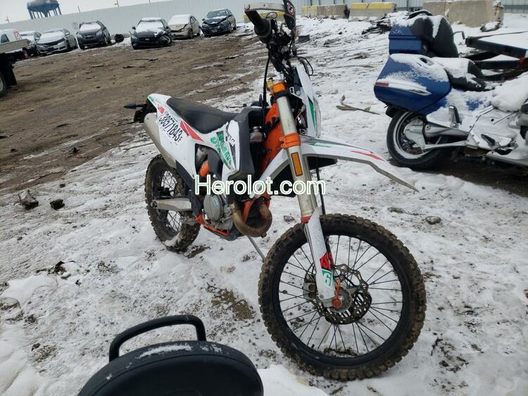 KTM 500 EXC-F 2021 white  gas  38571843 VBKEXK407MM435926 VBKEXK407MM435926 photo #1