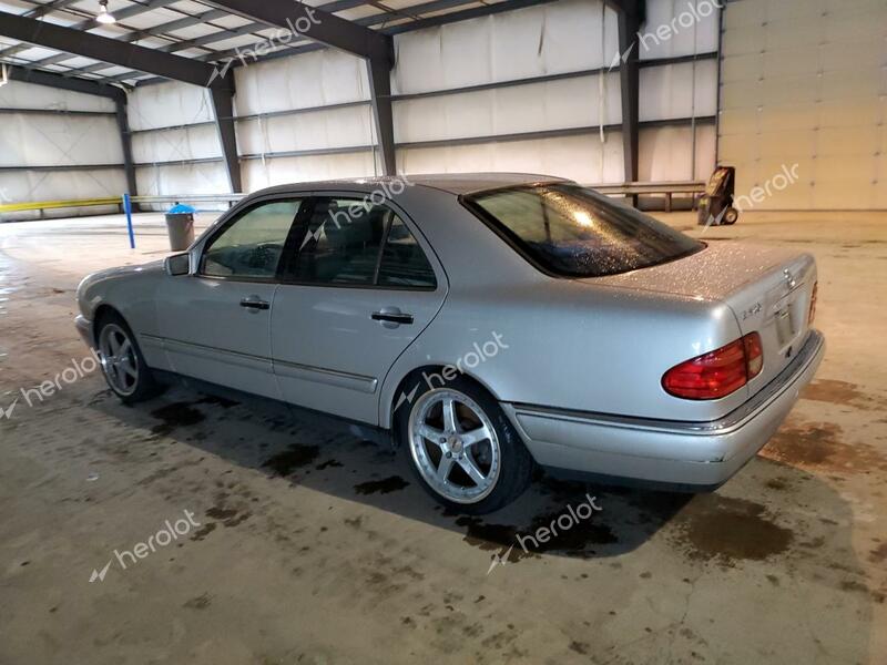 MERCEDES-BENZ 420-CLASS 1997 silver  gas  41551793 WDBJF72F4VA198417 WDBJF72F4VA198417 photo #3