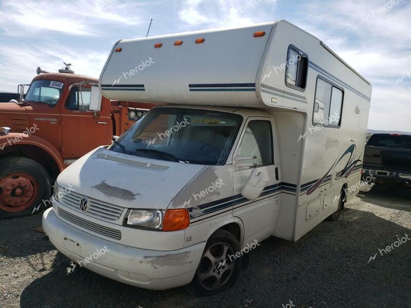 WNBG MOTORHOME 2002 white cutaway gas  40196913 WV3AB47002H063144 WV3AB47002H063144 photo #3