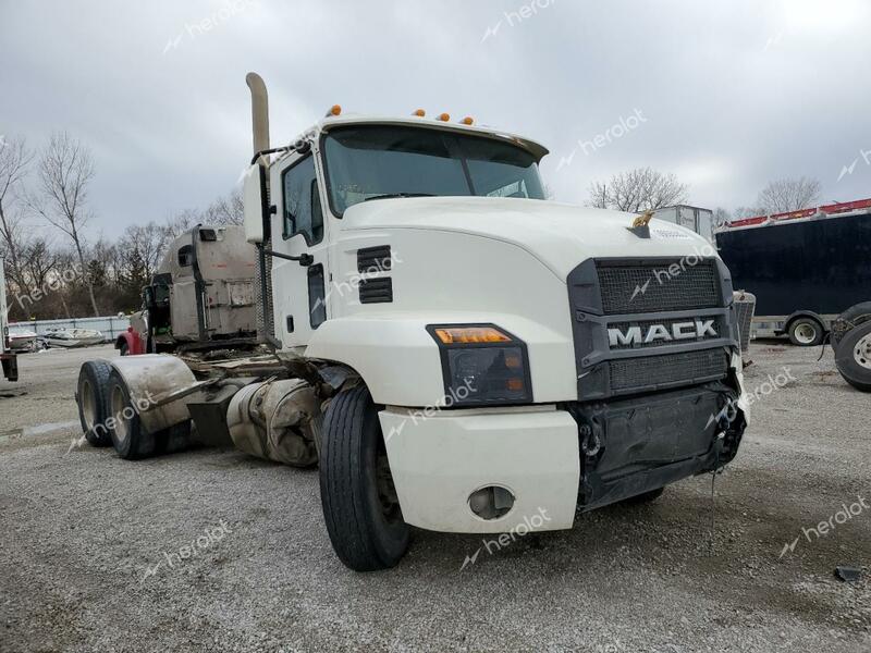 MACK ANTHEM 2019 white  diesel  39095583 1M1AN4GY4KM003553 1M1AN4GY4KM003553 photo #1