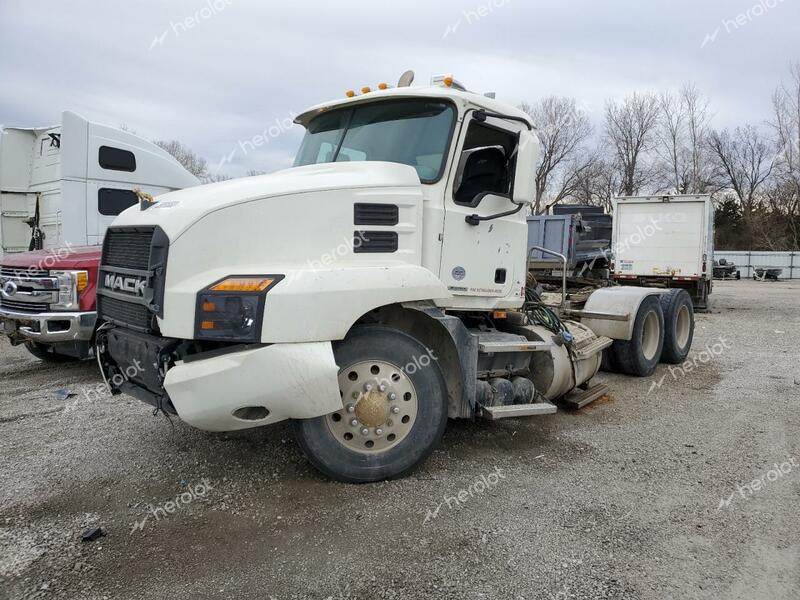 MACK ANTHEM 2019 white  diesel  39095583 1M1AN4GY4KM003553 1M1AN4GY4KM003553 photo #3