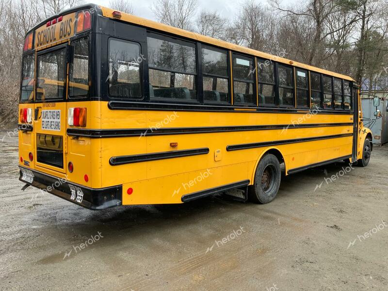 FREIGHTLINER CHASSIS B2 2014 yellow bus diesel  44987823 4UZABRDU7ECFF6029 4UZABRDU7ECFF6029 photo #4