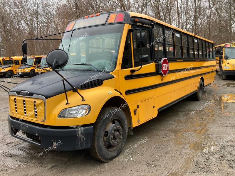 FREIGHTLINER CHASSIS B2 2014 yellow bus diesel  44991023 4UZABRDU0ECFF5286 4UZABRDU0ECFF5286 photo #3