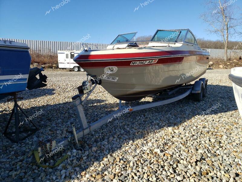 COBL BOAT 1986 two tone    71827982 FGE2B099A666 FGE2B099A666 photo #3