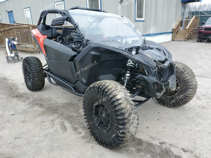 CAN-AM MAVERICK X 2020 black  gas  46350613 3JBVGAW40LK000033 3JBVGAW40LK000033 photo #1