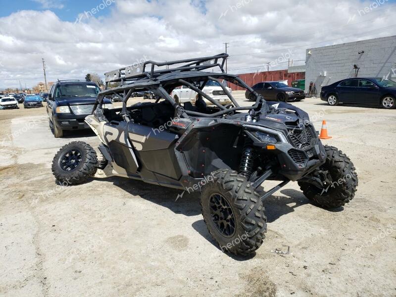 CAN-AM MAVERICK X 2021 two tone  gas  45652113 3JBVKAW23MK000221 3JBVKAW23MK000221 photo #1