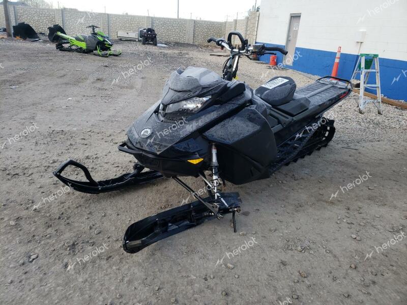 BOMBARDIER SNOWMOBILE 2021 black    37998723 2BPSCFMFXMV000060 2BPSCFMFXMV000060 photo #3