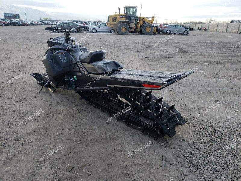 BOMBARDIER SNOWMOBILE 2021 black    37998723 2BPSCFMFXMV000060 2BPSCFMFXMV000060 photo #4