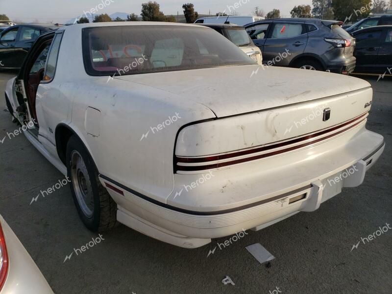 OLDSMOBILE TORONADO T 1990 white  gas 1G3EV13CXLU308339 photo #3