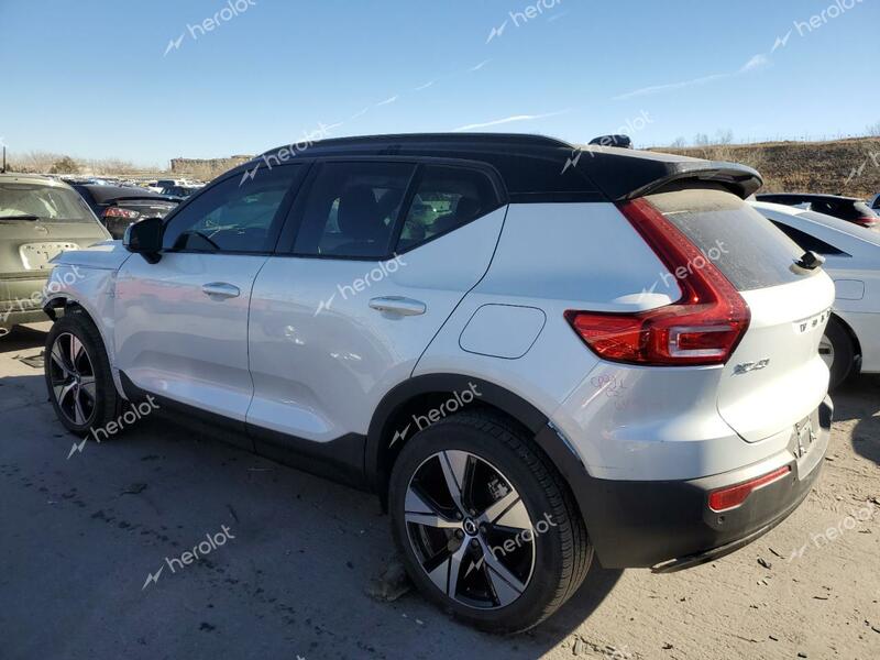 VOLVO XC40 P8 RE 2022 white  electric  70620232 YV4ED3UR8N2687998 YV4ED3UR8N2687998 photo #3