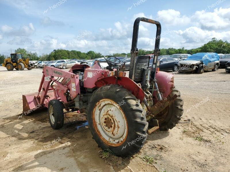 MAHINDRA AND MAHINDRA TRACTOR 1997 red    47648723 EMBN3178J6 EMBN3178J6 photo #4