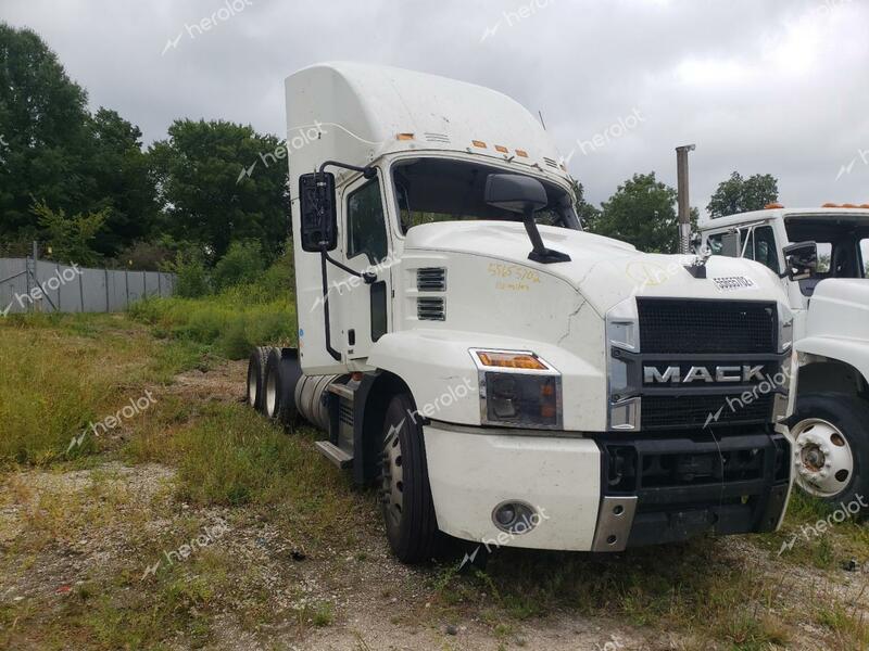 MACK ANTHEM 2020 white  diesel 1M1AN3GY2LM015857 photo #1