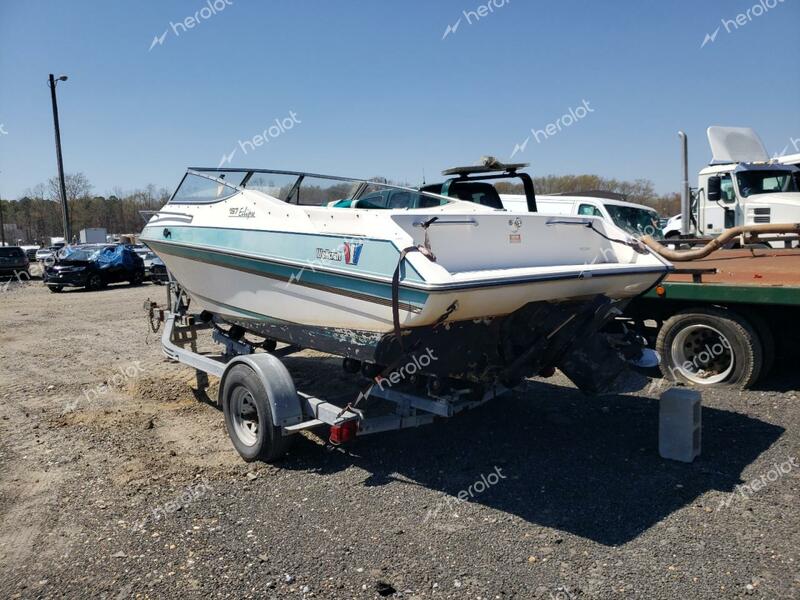 WELLS CARGO BOAT W/TRL 1992 two tone    48179803 WELA6695HG192 WELA6695HG192 photo #4