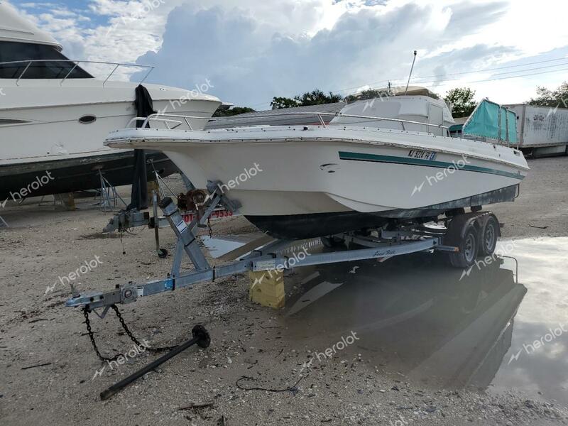 WELLS CARGO BOAT W/TRL 1991 white    49227183 WELA5826C191 WELA5826C191 photo #3