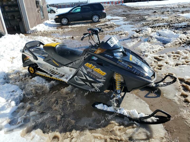 BOMBARDIER SKIDOO 2005 black   2BPSCG5C75V000058 photo #1