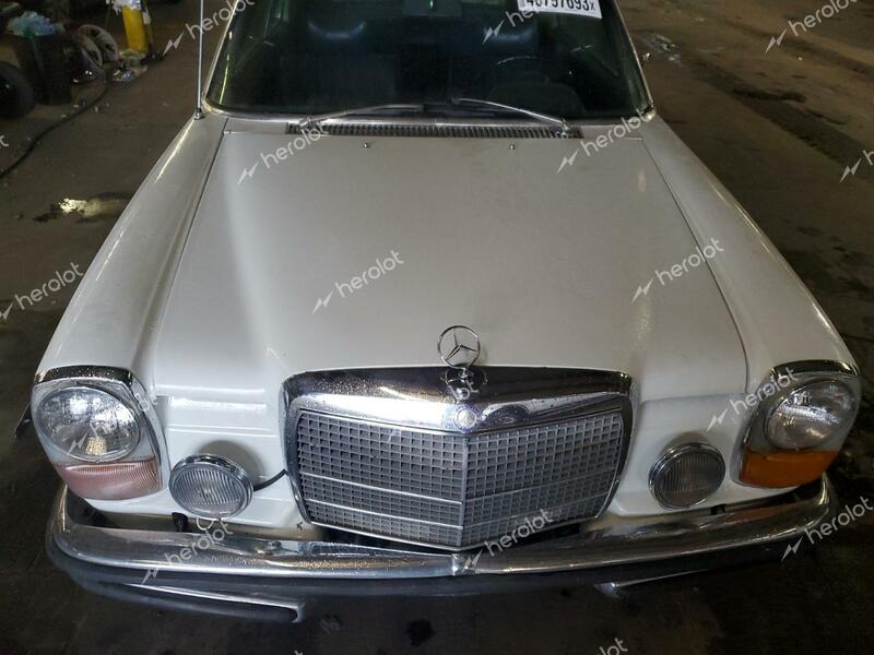 MERCEDES-BENZ 250C 1973 white    48797693 11402312005769 11402312005769 photo #4